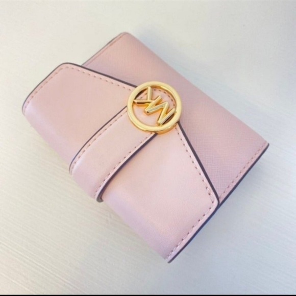 MICHAEL KORS CARMEN MEDIUM LOGO AND FAUX LEATHER WALLET 
POWDER BLUSH 
NWT - Picture 9 of 10